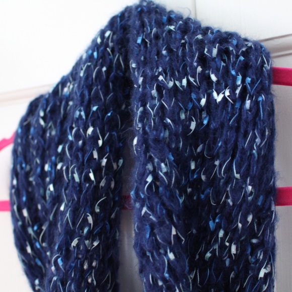 Infinity Scarf - Picture 3 of 3